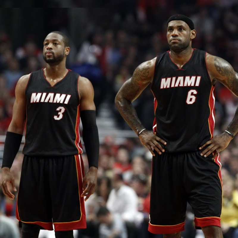 开云国际体育 -包含今夜欧超杯传出新动向；迈阿密热火绝杀压哨；管理层表态：气氛紧张；更衣室氛围转暖的词条