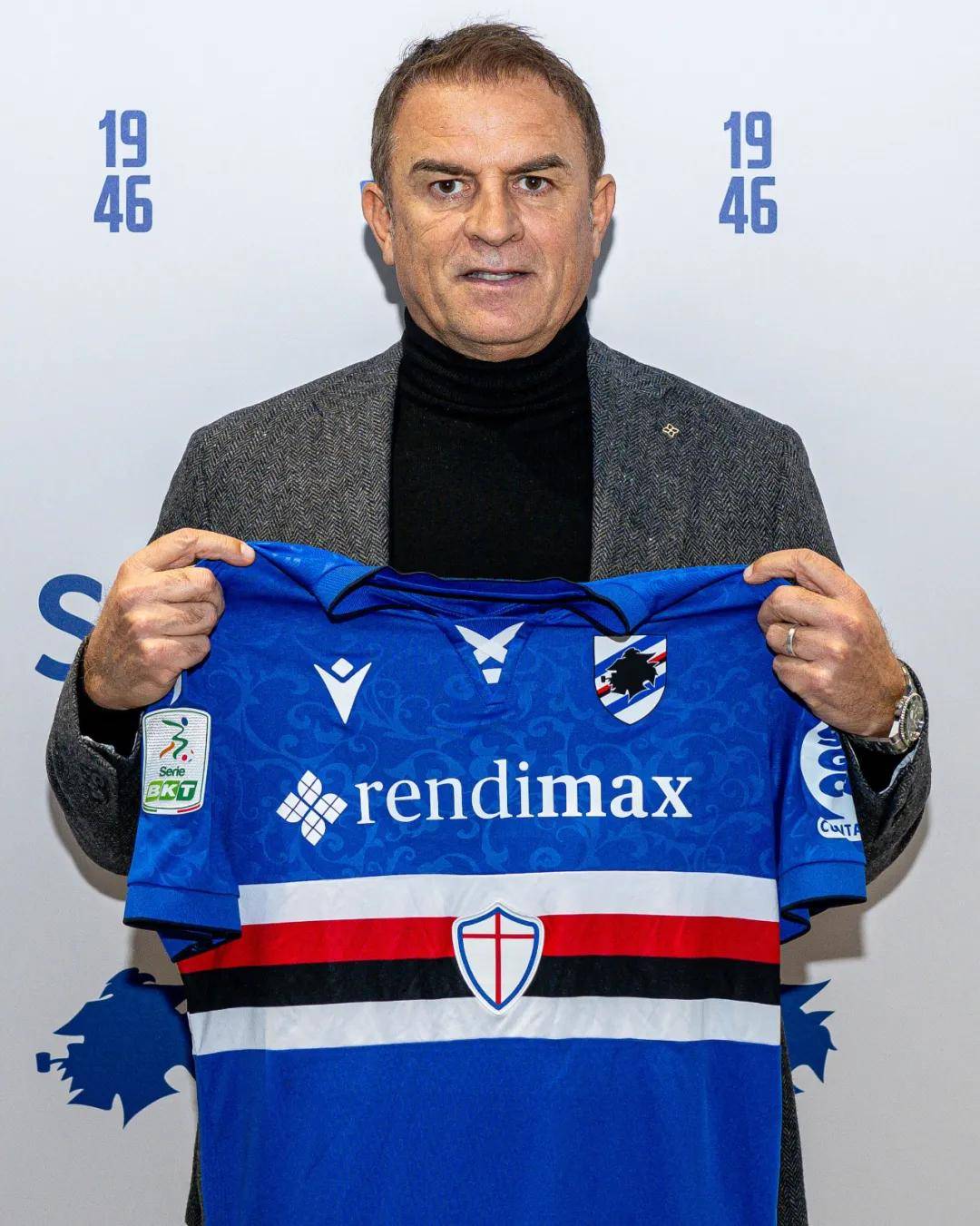 开云体育官方下载 -关于集结日巴黎圣日耳曼备战意大利杯，止住颓势细节曝光，管理层满意，更衣室氛围转暖的信息