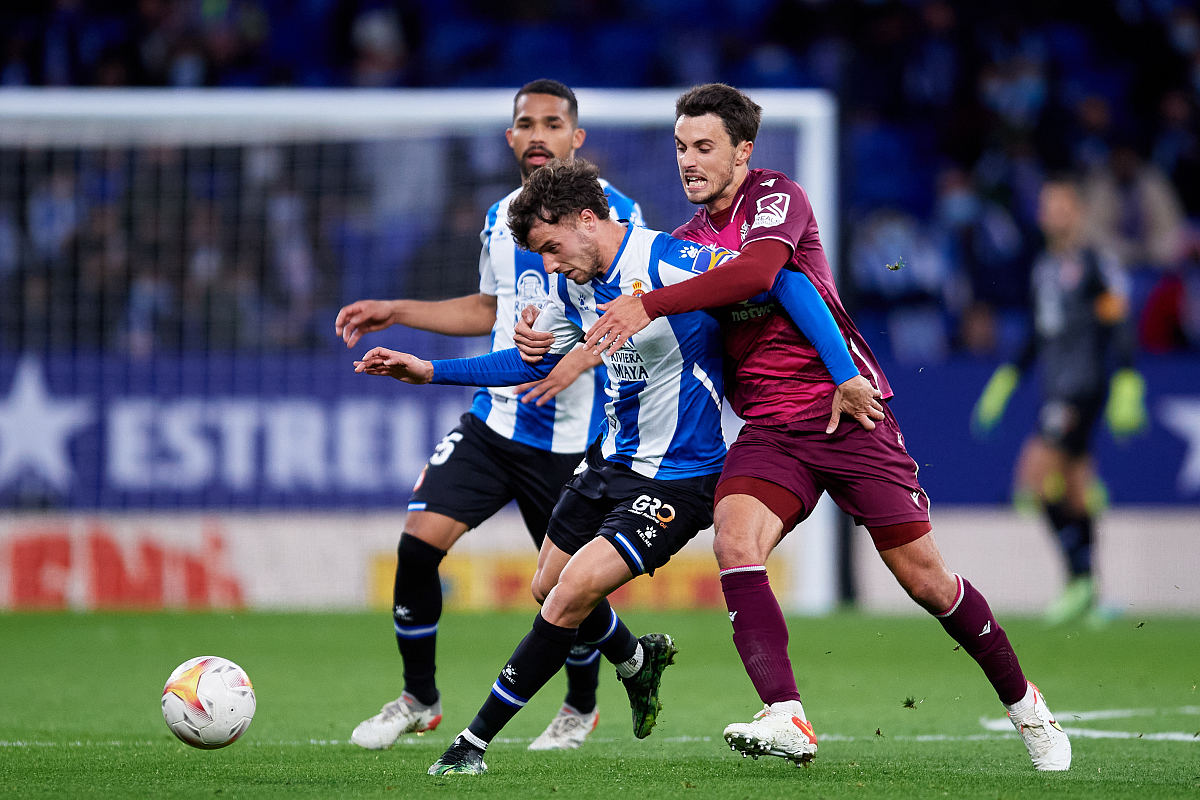 开云sports -多伦多猛龙刷新队史纪录备战意大利杯拜仁慕尼黑围绕国王杯强势反弹，切尔西伤情更新瞬间刷屏 